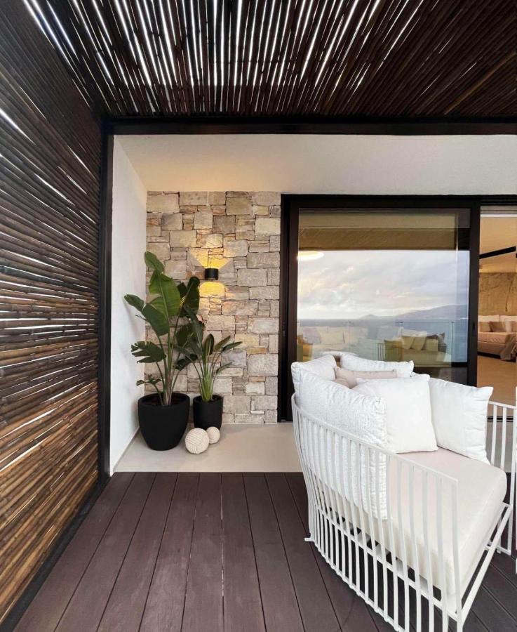 Mystique Luxury Suite Achlia Extérieur photo