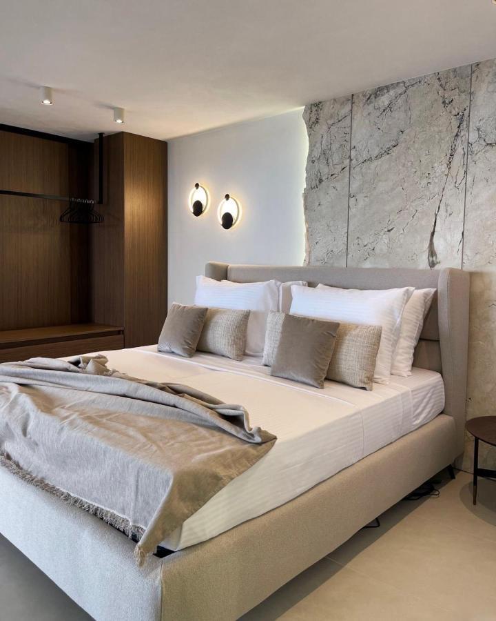 Mystique Luxury Suite Achlia Extérieur photo